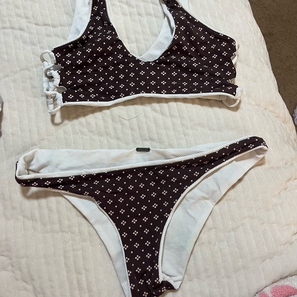 MAAJI Brown and White Women's Swim Set! great condition!
